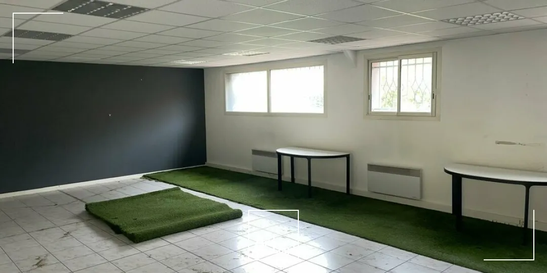 LOCAL D'ACTIVITÉ DE 376M² À LA LOCATION  MONTAIGU-VENDÉE 