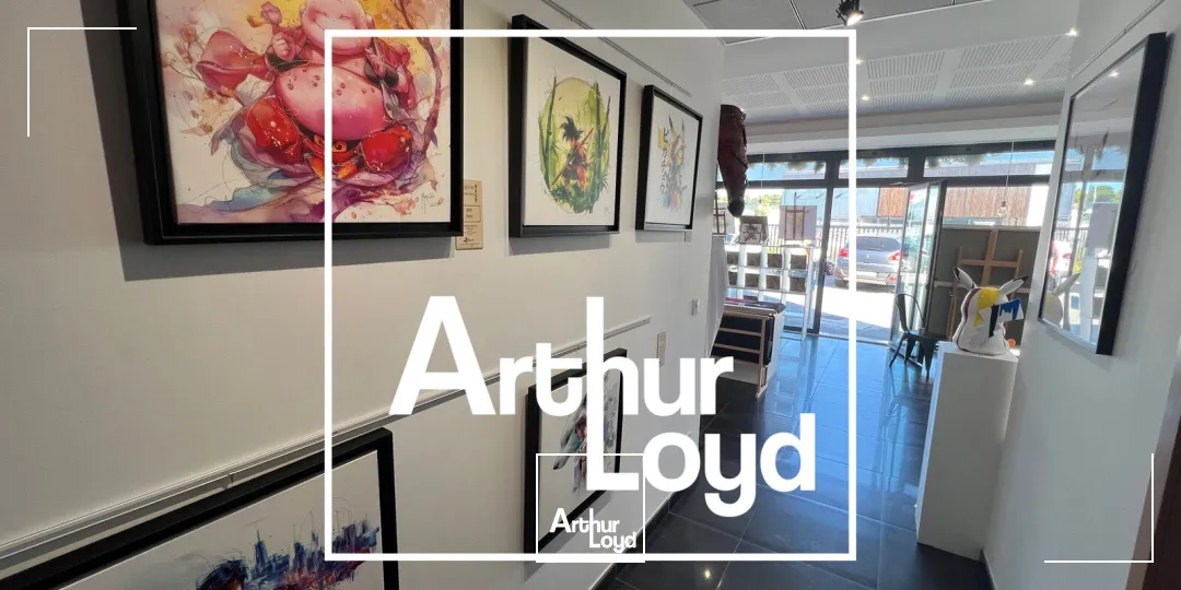 LOCAUX PROFESSIONNELS A LOUER - ST JEAN DE VEDAS - TERRASSE PRIVATIVE