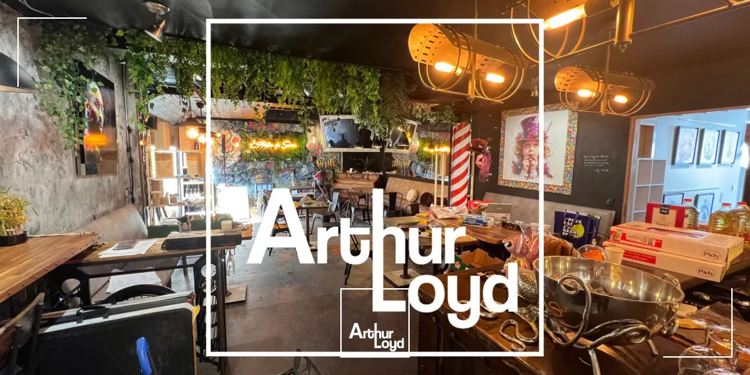 LOCAUX PROFESSIONNELS A LOUER - ST JEAN DE VEDAS - TERRASSE PRIVATIVE