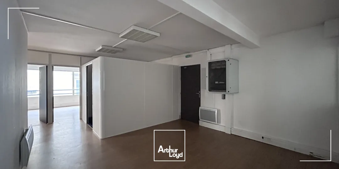 A louer - Bureaux de 131 m² - Bordeaux Musée d'Aquitaine