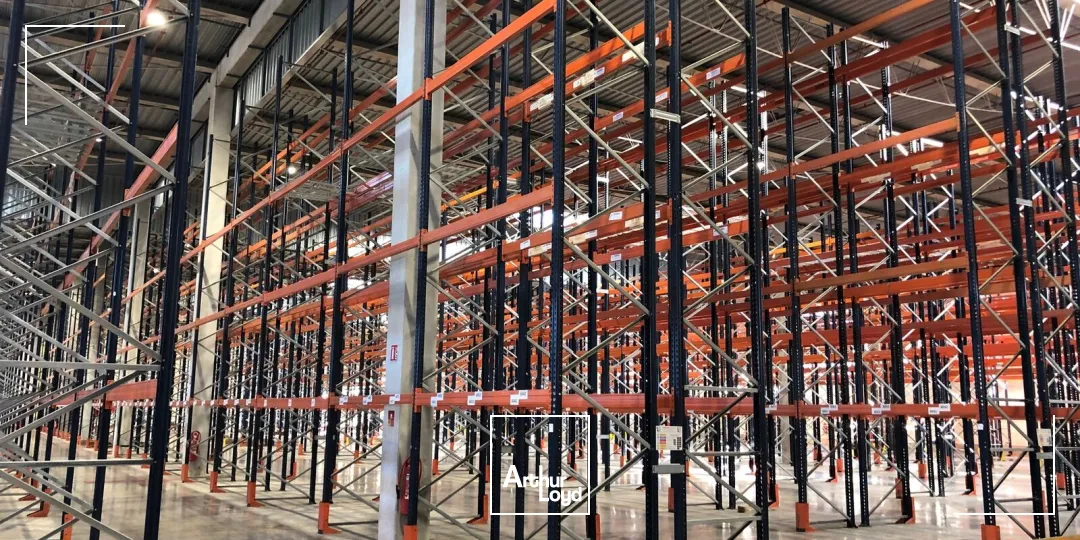 Entrepôt ICPE grande hauteur 3 961 m² sans bureaux - Opportunité locative à Marly-la-Ville, proximité A1/A104