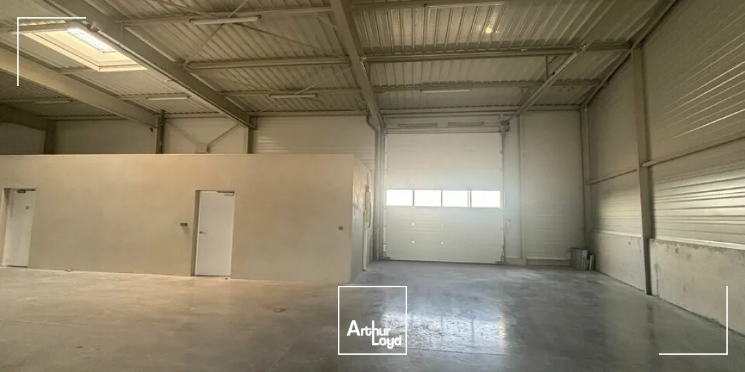 À LOUER  LOCAL D'ACTIVITÉ NEUF ET POLYVALENT  AIZENAY (85)