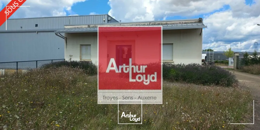 Migennes, Zi, Bâtiment Industriel de 1150m2 sur 12000m2 de terrain