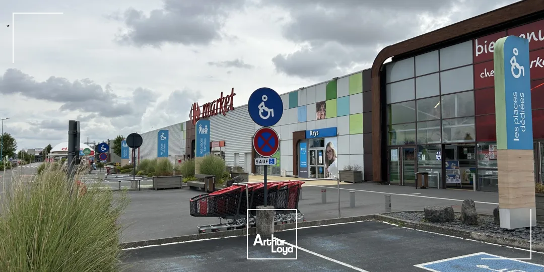 Local commercial 128 m² à louer sur le pôle commercial de Beaurains