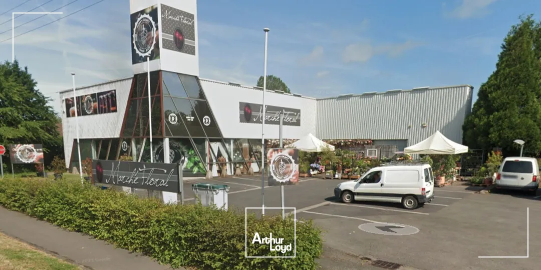 Local commercial 400 m² à louer - Forte visibilité et grand parking clients - Hauts-de-France