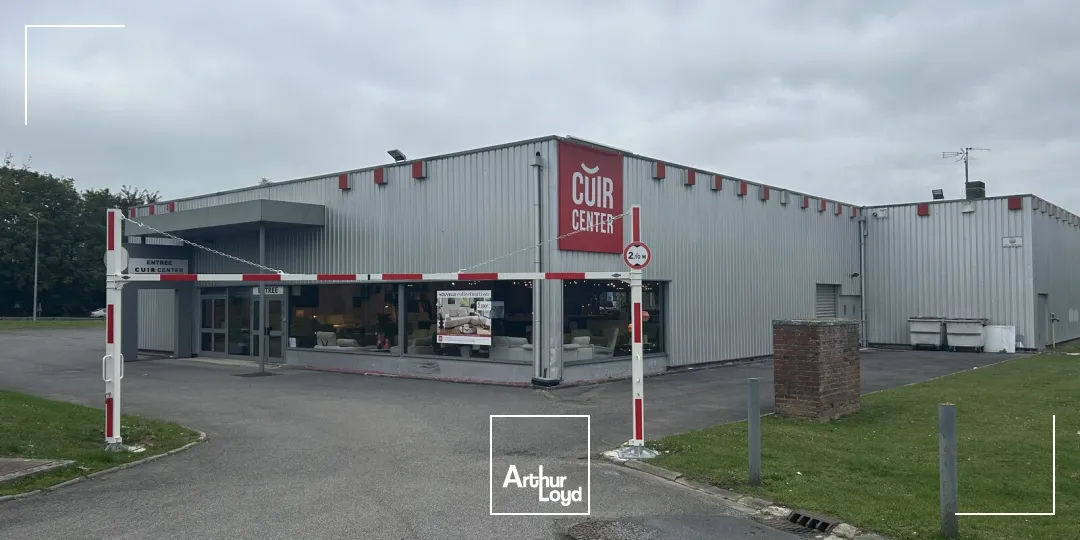 Local commercial 950 m² à louer - Axe passant et visibilité exceptionnelle à Noyelles-Godault