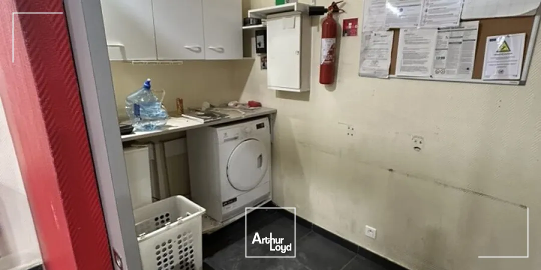 Cellule commerciale à vendre au coeur de la galerie marchande Auchan Sin-le-Noble - Emplacement stratégique à fort passage