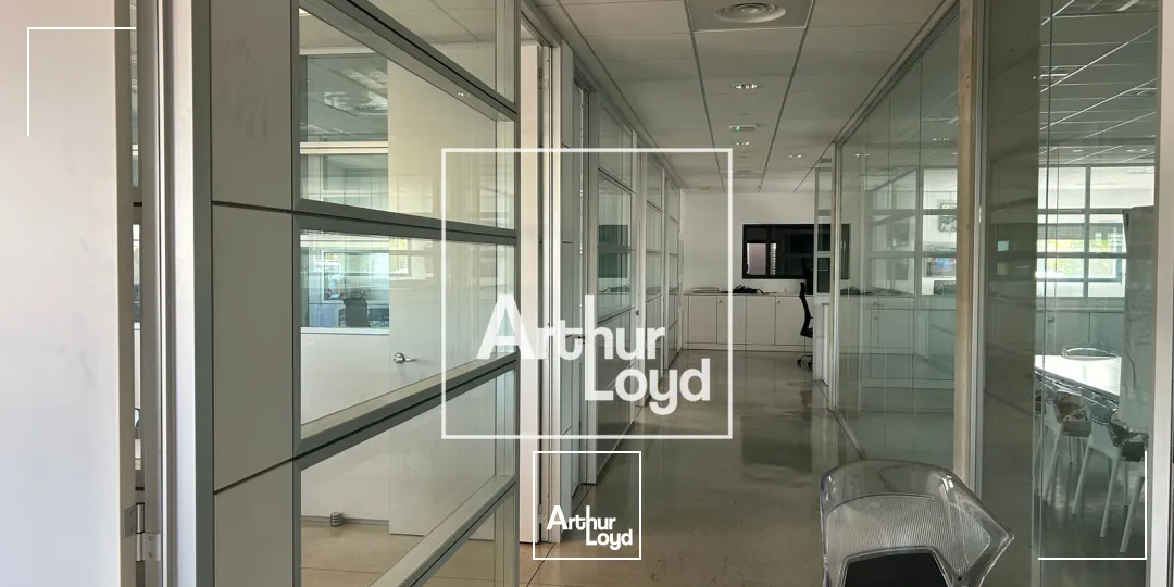 Bureaux à louer sur foncier privatif - Mercorent 