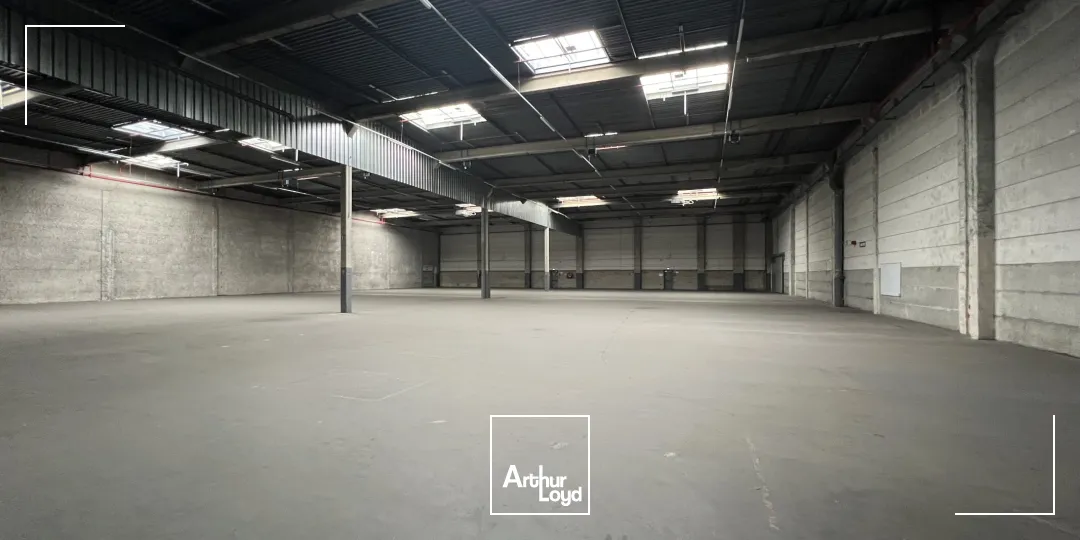 Entrepôts logistiques rénovés dès 2639 m² à louer - Plateforme ICPE 1510 Saint Witz, accès direct Roissy CDG et axes A1/A104