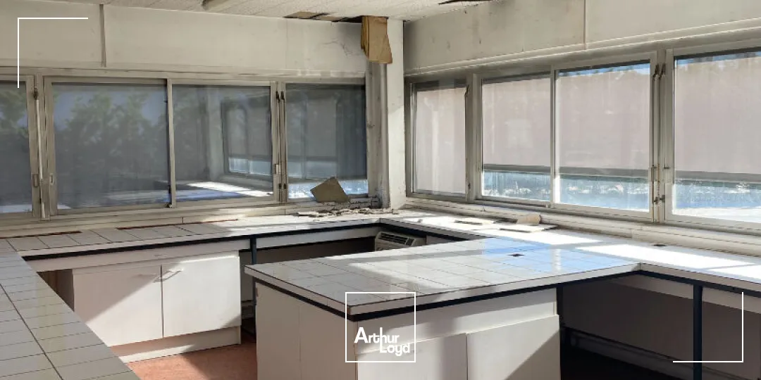 Bureaux Limoges 189 m² Limoges ZONE NORD avec stationnements