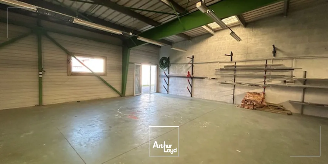 BUREAUX - STOCKAGE - ST NAZAIRE - 250M2 - 377 m2 - OUEST - LOCATION