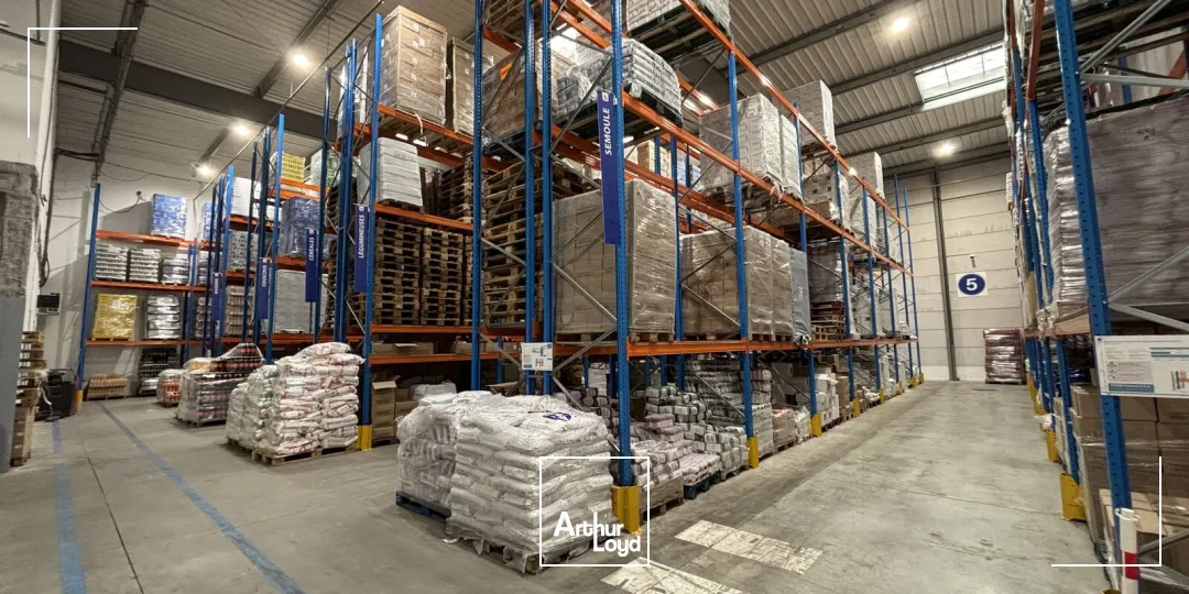 Locaux d'activité sur site clos, à Gennevilliers, à proximité des quais de Seine