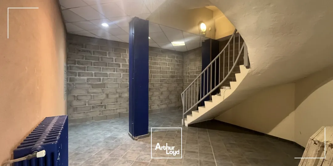 Offre de bureau rare en centre ville - A louer 160 m2 + 206 m2 en sous-sol avec parkings (quartier Faubourg Bannier - Gare - Médiathèque)