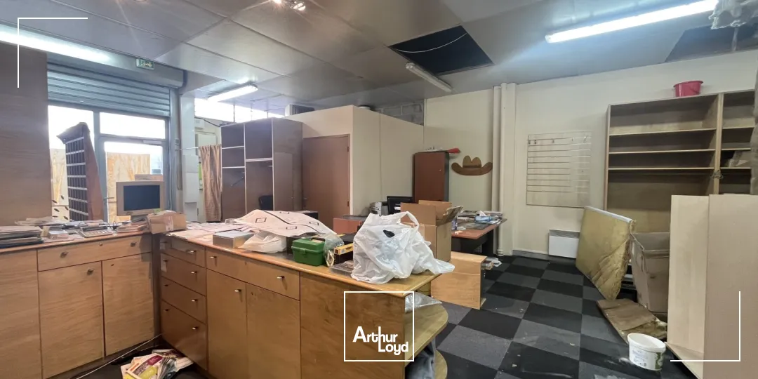 Offre de bureau rare en centre ville - A louer 160 m2 + 206 m2 en sous-sol avec parkings (quartier Faubourg Bannier - Gare - Médiathèque)