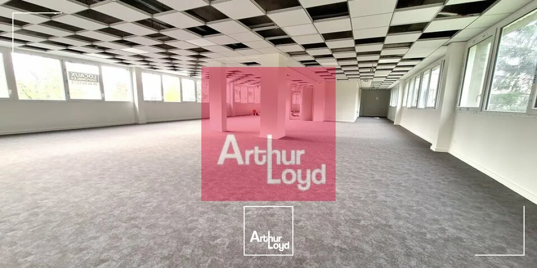 CLERMONT-FERRAND LA PARDIEU BUREAUX A LOUER 419 M² - DIVISIBLES