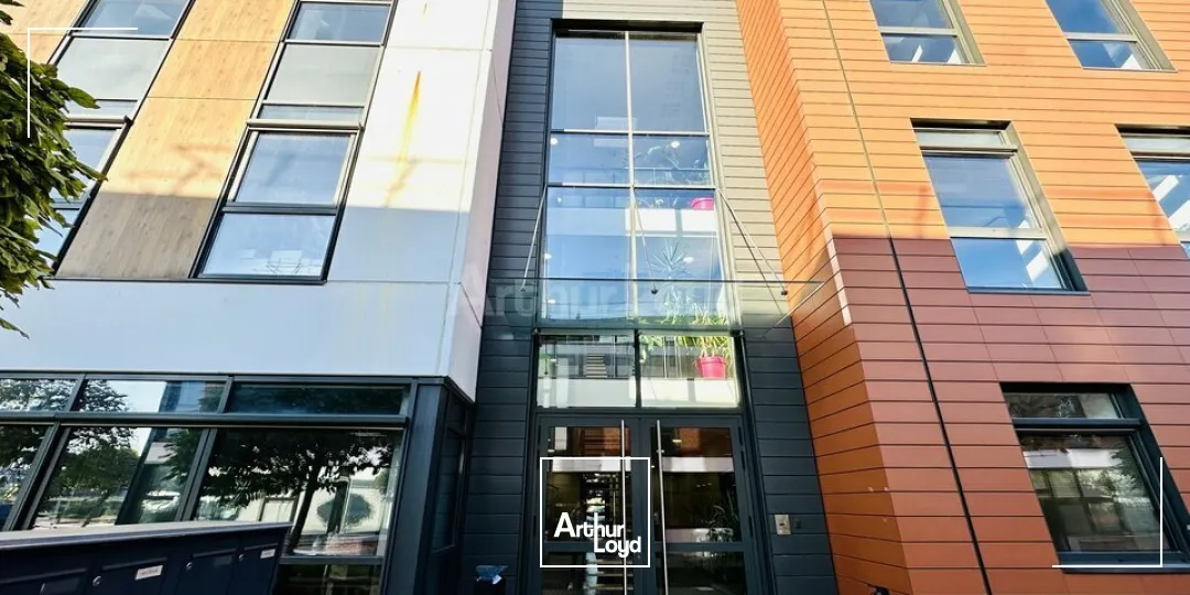 BUREAUX à LOUER de 74.4 m²