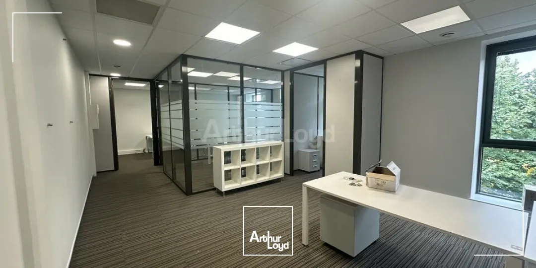 BUREAUX à LOUER de 74.4 m²