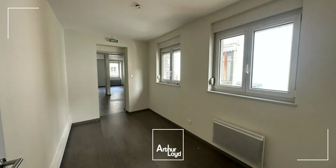 LOCAL D'ACTIVITE - ENTREPOT à VENDRE de 189 m²