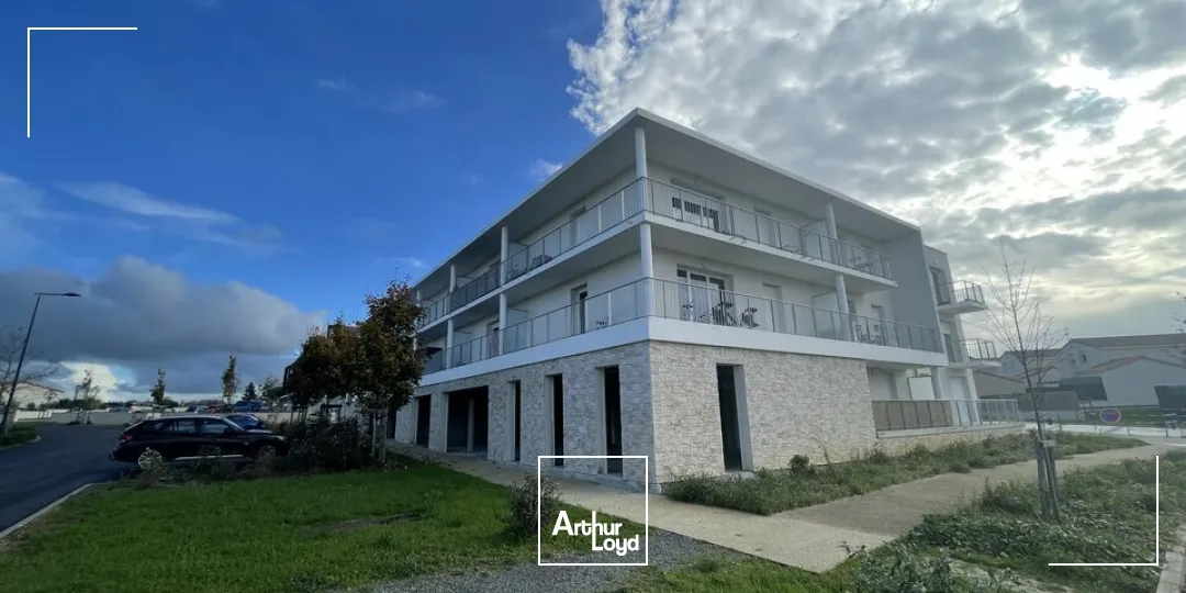 A VENDRE LOCAL PROFESSIONNEL 170M2 SAINT BENOIT - ZONE PRE MEDARD