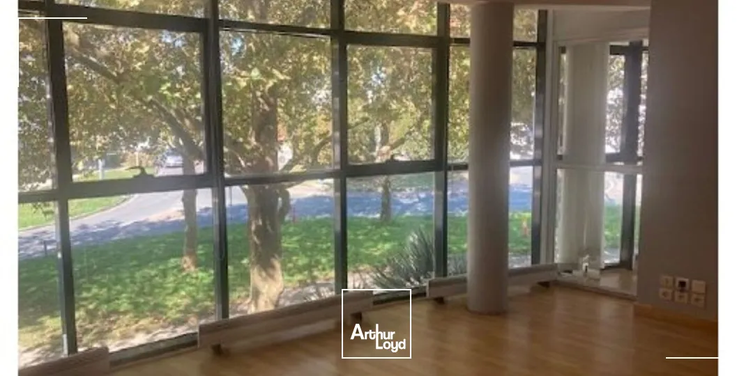 A louer Bureaux AYTRE 317 m²