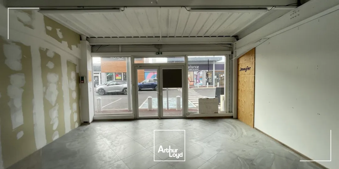 Local commercial 71 m² à vendre - Emplacement premium dans zone commerciale à Agde