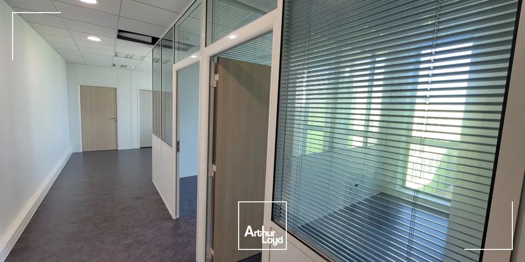 Bureaux à Vendre à La Jonxion