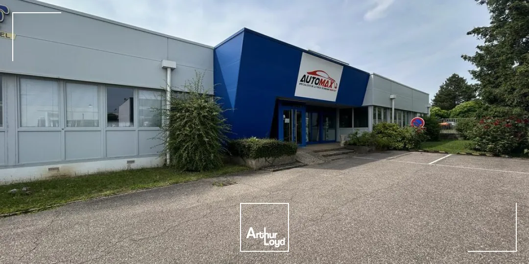 LOCAL D'ACTIVITE - ENTREPOT à VENDRE de 2374 m²