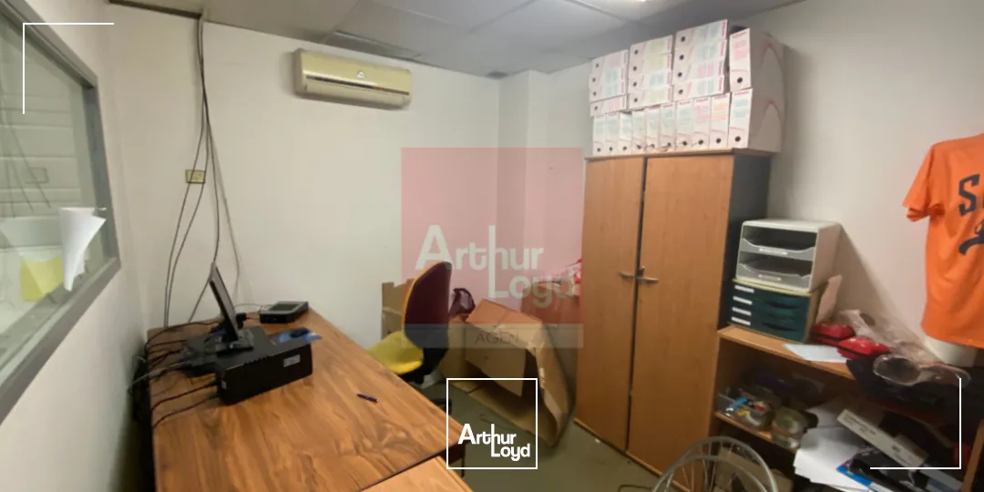 Local commercial Boe 327 m2