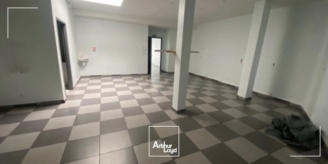 A VENDRE A LOUER LOCAL COMMERCIAL 108 JEAN JAURES BREST