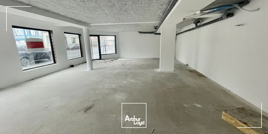 Locaux commerciaux à vendre à DEVILLE LES ROUEN 76250