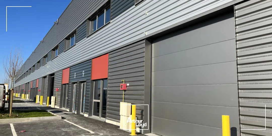 Locaux d'activité à quai à louer à partir de 1 310 m² - Le Thillay, hub logistique Grand Paris
