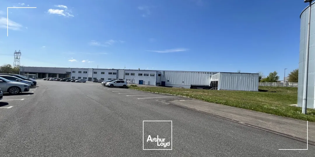 A VENDRE LOCAL ACTIVITE LOGISTIQUE 14000M2 PONTCHATEAU