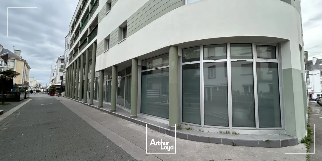 BUREAUX - COMMERCE - 153 M2 - CENTRE-VILLE - SAINT NAZAIRE 