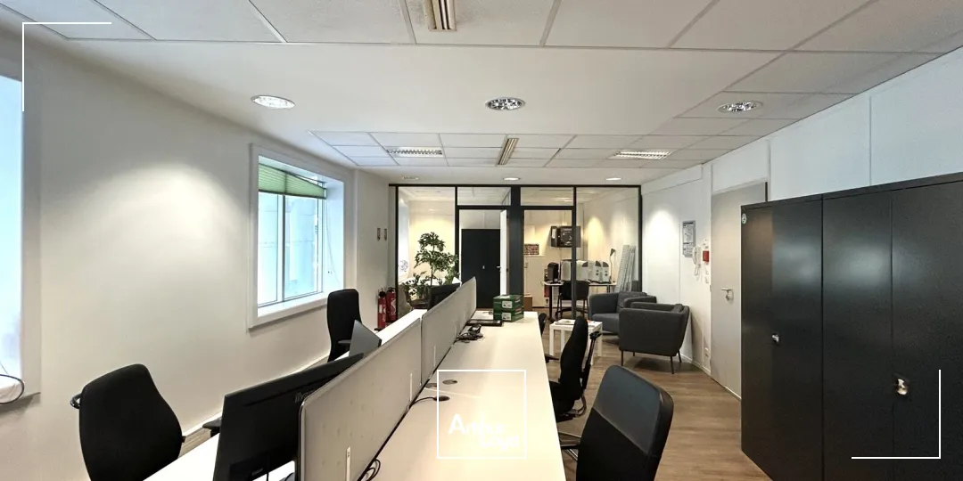 À louer - Bureaux de 121 m² divisibles dès 46 m² - Au coeur des Chartrons à Bordeaux