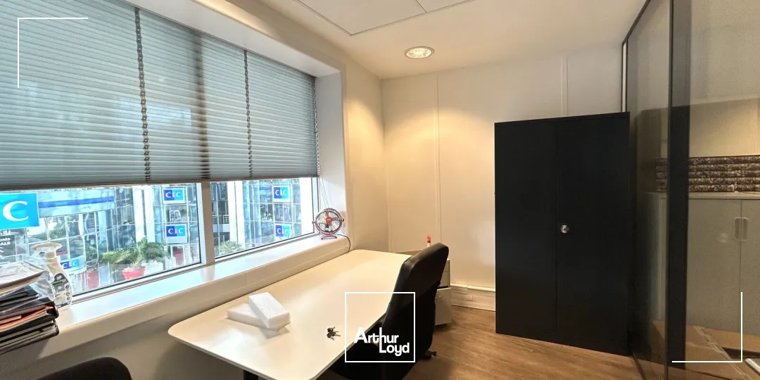 À louer - Bureaux de 121 m² divisibles dès 46 m² - Au coeur des Chartrons à Bordeaux