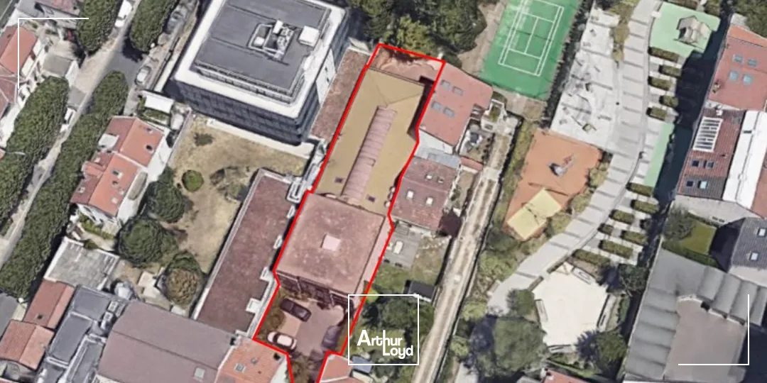 Loft industriel à vendre avec terrasse privative à Courbevoie