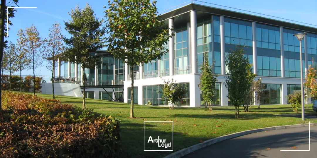 Bureaux certifiés BREEAM à louer - 1 301 m² divisibles dès 260 m² - Paris Nord 2 Roissy CDG