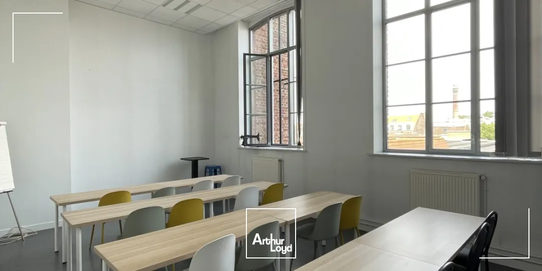 Bureaux lumineux et modulables à louer dans un immeuble sécurisé avec cahet et accessible - Zone Franche de Roubaix