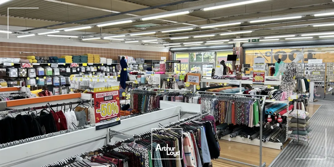 530m2 A LOUER ZONE DE NOYELLES GODAULT