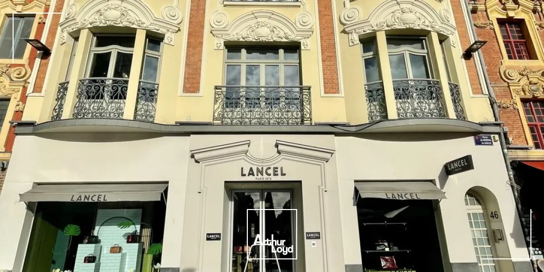 Location de bureaux à Lille Grand-Place - Immeuble haussmannien avec vue d'exception