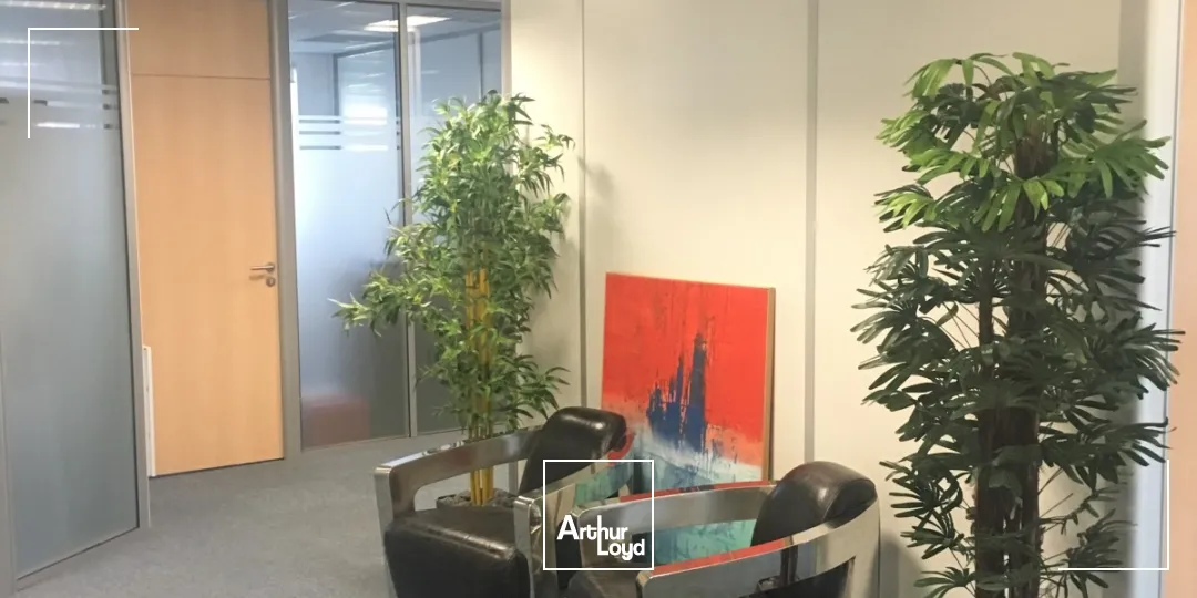 Bureaux à louer à Roubaix - Lumineux, fibrés, avec parkings, en Zone Franche Urbaine (ZFU)