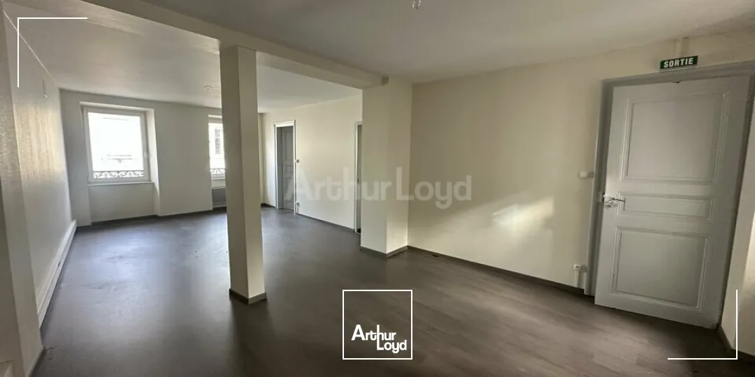 LOCAL D'ACTIVITE - ENTREPOT à VENDRE de 189 m²