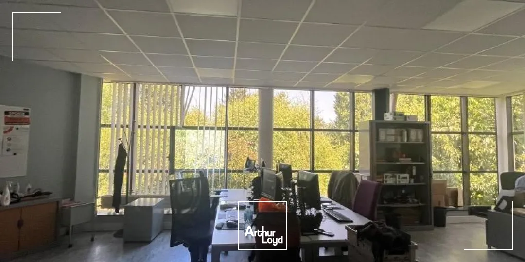 Bureau à vendre à LUCE 28110