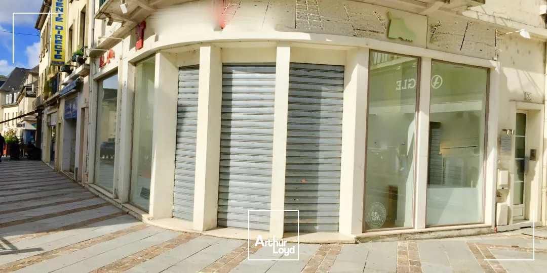 A LOUER LOCAL COMMERCIAL 164 M2 COMPIEGNE HYPER CENTRE