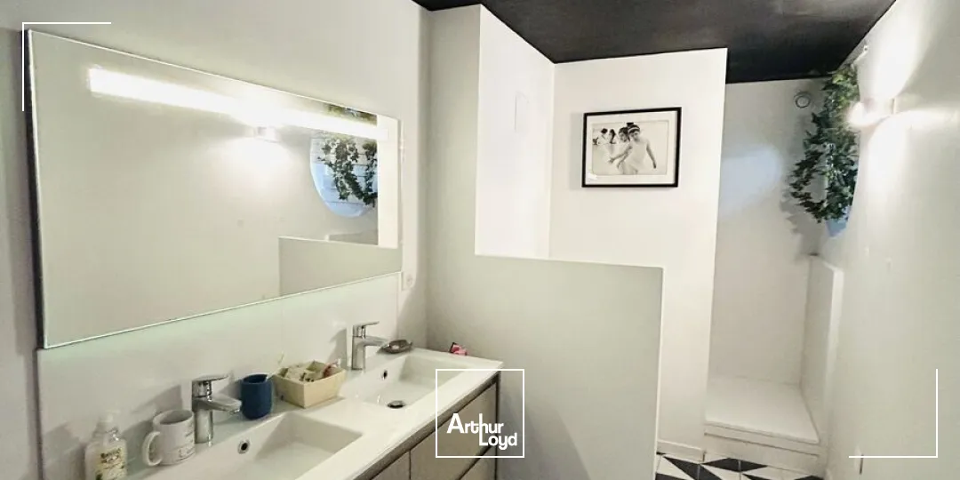 A vendre - Maison d'architecte atypique - Idéal activité libérale / bureaux - Bordeaux Caudéran Bel Air