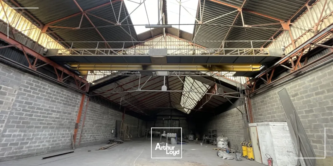 Entrepôts à louer à GRAVIGNY 27930