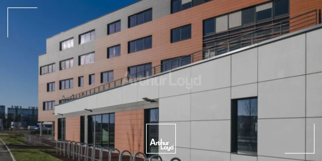 BUREAUX à LOUER de 845 m²