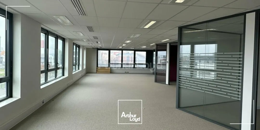 BUREAUX à LOUER de 845 m²