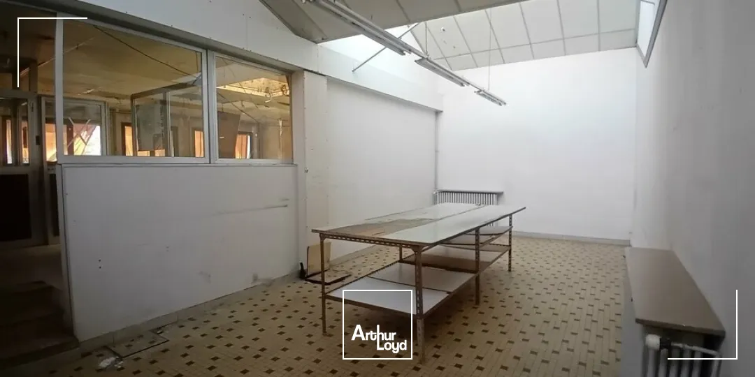 A louer -Local d'activité 1 385 m²