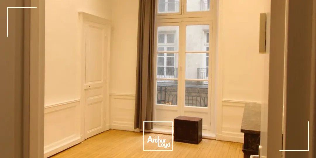 BUREAUX - EXCEPTION - A LOUER NANTES CENTRE -VILLE - CREBILLON